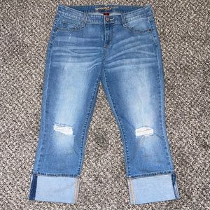 Arizona Jean Company Distressed Capris